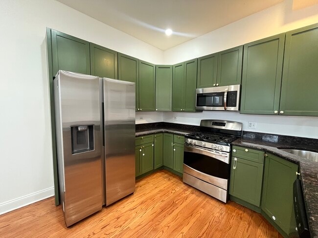 Building Photo - 5172 S Michigan Ave