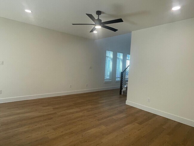 Building Photo - 16539 Oasis Glade Dr