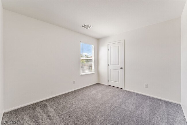 Building Photo - 5371 Boschetto St