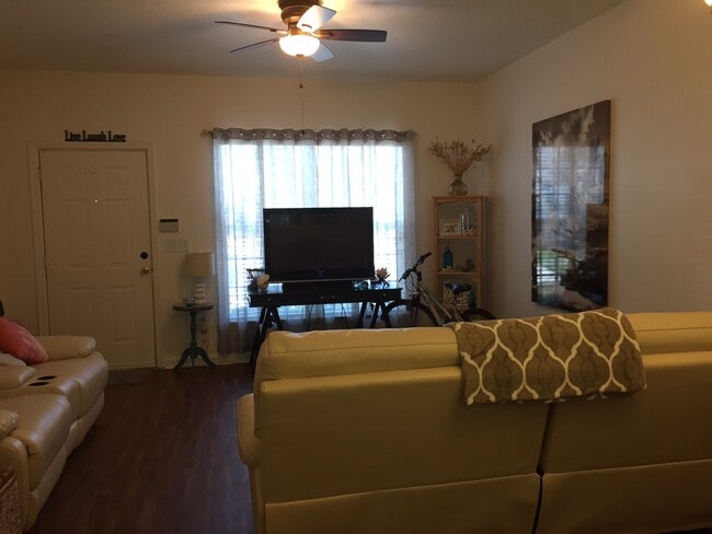 Building Photo - 3591 Lone Tree Ln