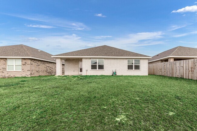 Building Photo - 4610 Reveille Wy