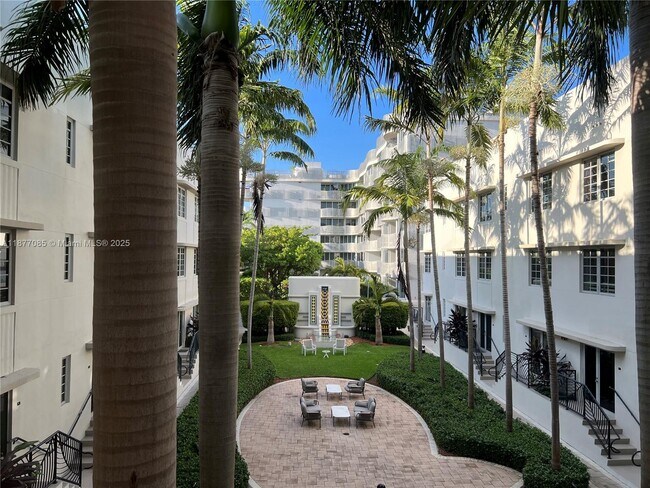 Building Photo - 435 21st St