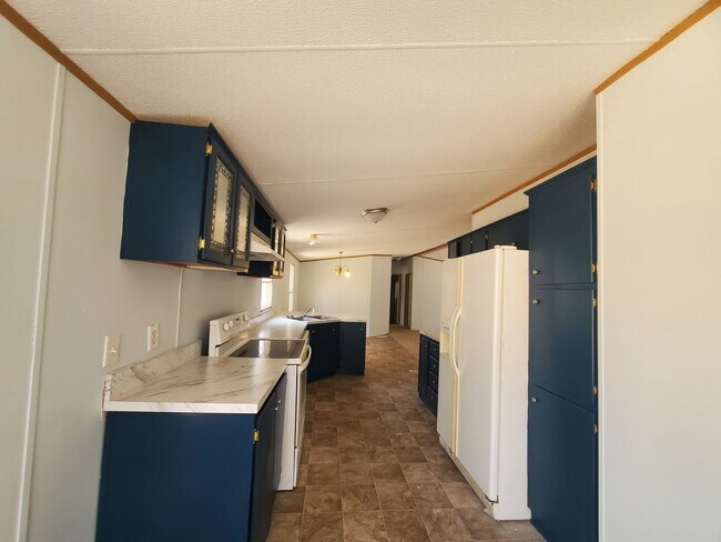 Building Photo - 25 S Kelly Ct