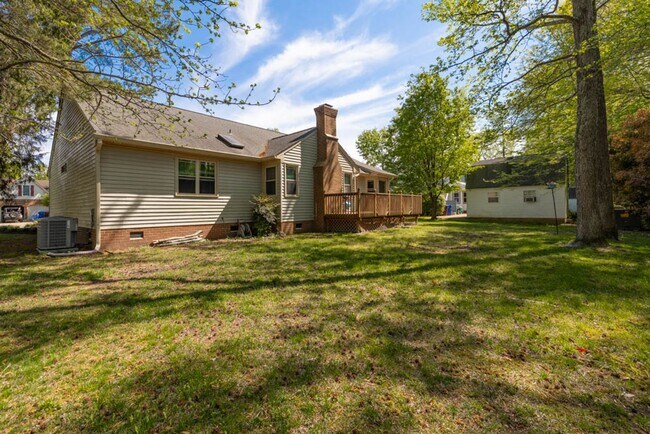 Building Photo - 917 Fox Ridge Trail