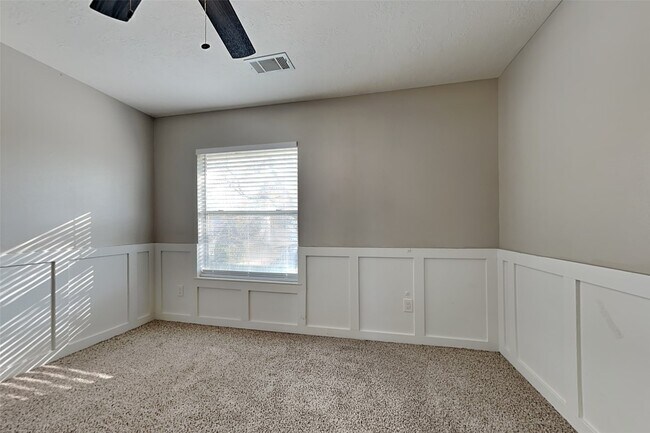 Building Photo - 1406 Chesterpoint Dr