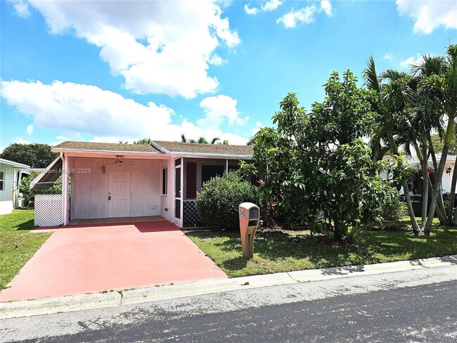 Building Photo - 1040 NW 73rd Terrace