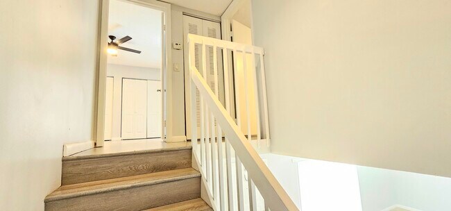 Building Photo - 539 Green Springs Pl