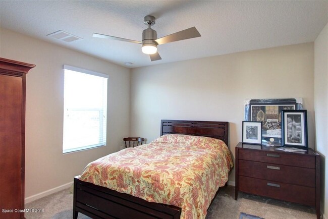 Building Photo - 953 Musgrass Cir