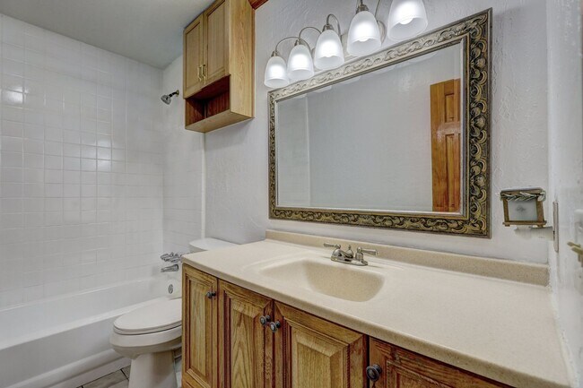 Building Photo - 8544 SW 75th St