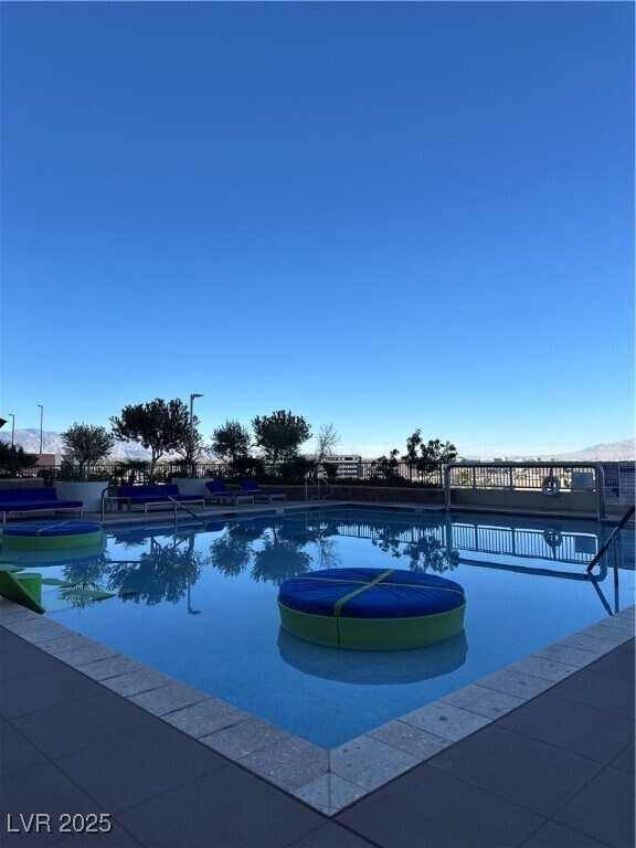 Building Photo - 200 W Sahara Ave