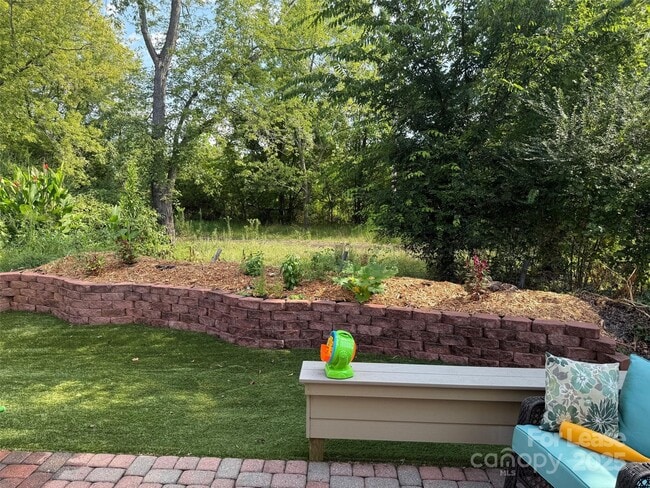Building Photo - 7623 Mariner Cove Dr