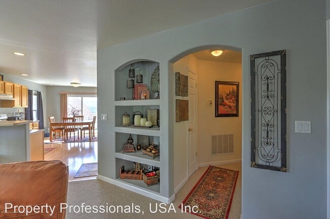 Building Photo - 2 br, 2 bath House - 621 Lariat Loop