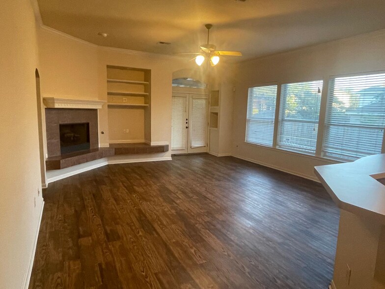 Building Photo - 1806 Chasewood Dr