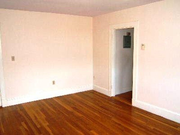 Building Photo - 388 Highland Ave