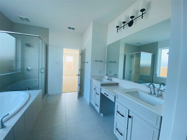 Building Photo - 2811 Berry Basket Trl