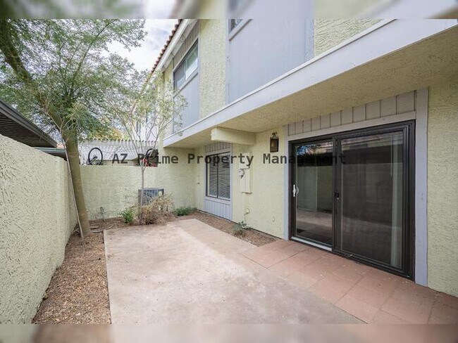 Building Photo - 4710 N 10th Pl