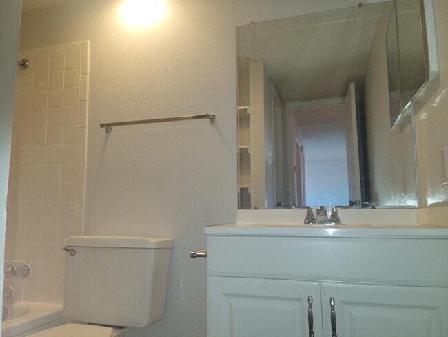 Bath - 5831 Harvest Hill Rd