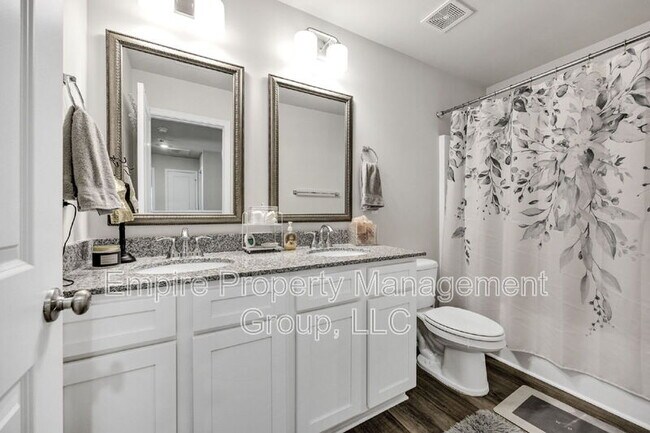 Building Photo - 706 Common Widgeon Wy