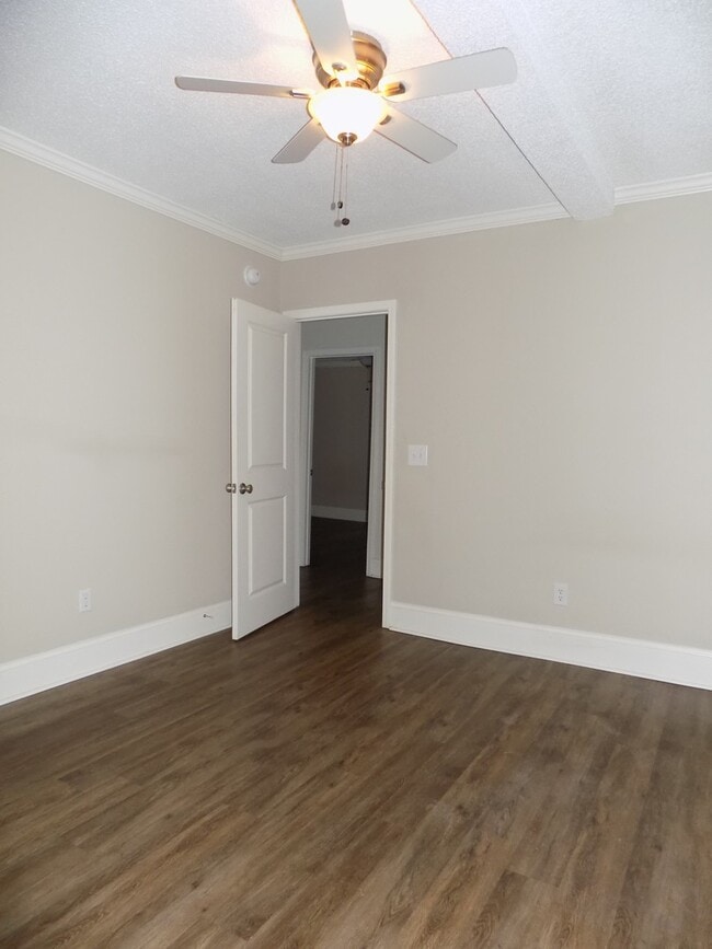 Building Photo - Short term lease in Olympia