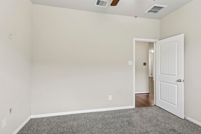 Building Photo - 20223 Galena Falls Dr