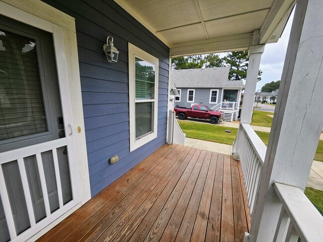 Building Photo - 803 Lindsey Ln