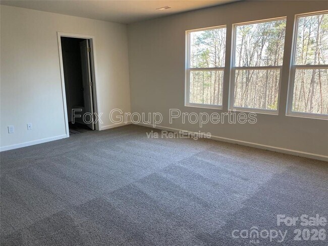 Building Photo - 1662 Nicholas Way