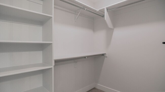 Building Photo - Beautiful 3 bedroom Townhome in Lehi Exchange community!