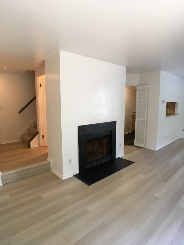 Building Photo - 626 Newbridge Ct