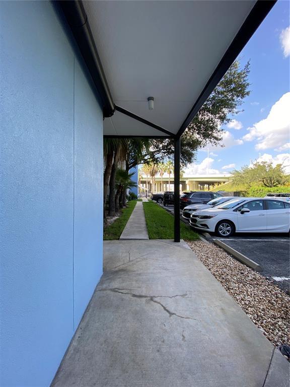 Building Photo - 1501 Doyle Carlton Dr