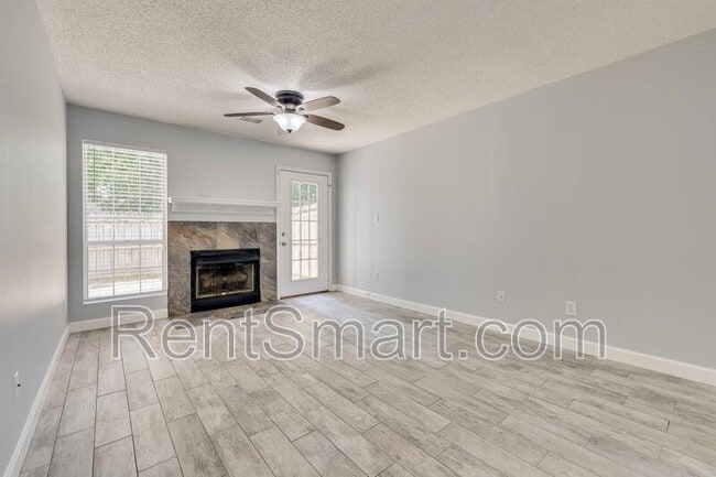Building Photo - 4760 Brookwood Dr