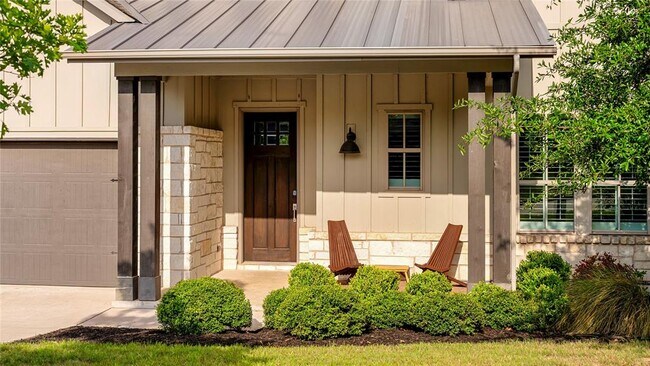 Building Photo - 595 Dayridge Dr