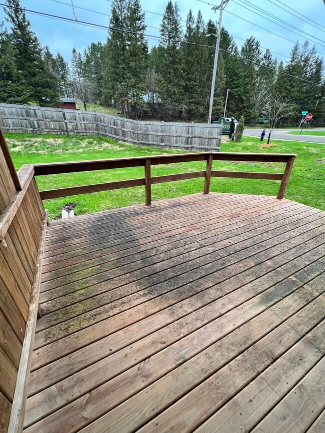 Building Photo - 101 Mitchell Cir