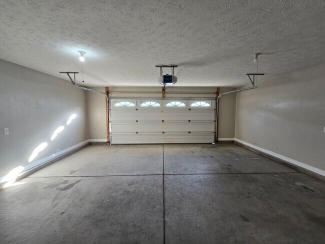 Building Photo - 237 Gertie~ Mitchells Landing  ~ 1 MONTH FREE~