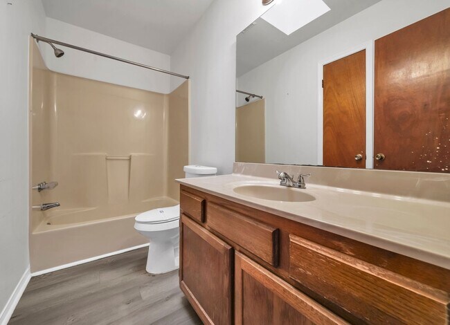 Building Photo - 2bd/2bth Fort Walton Beach Townhome