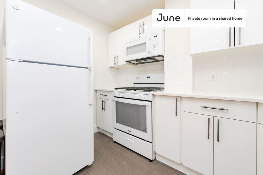 Building Photo - Room in Shared 3 bed/1 bath home in Bedford-Stuyvesant