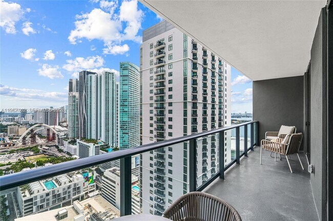 Building Photo - 159 NE 6th St