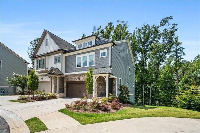 Building Photo - 421 Retreat Ln