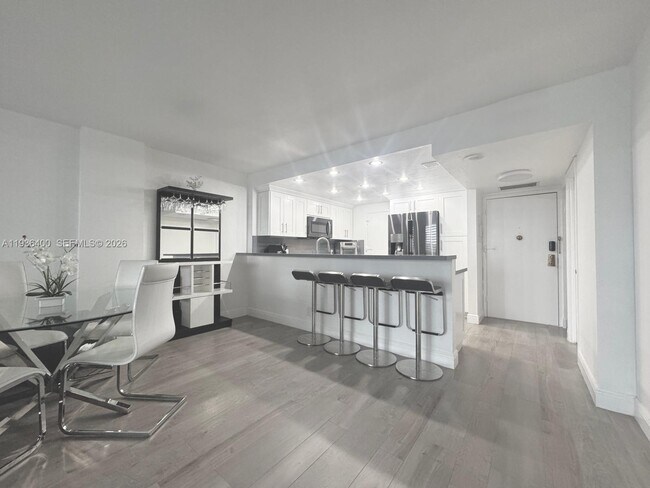 Building Photo - 3800 S Ocean Dr