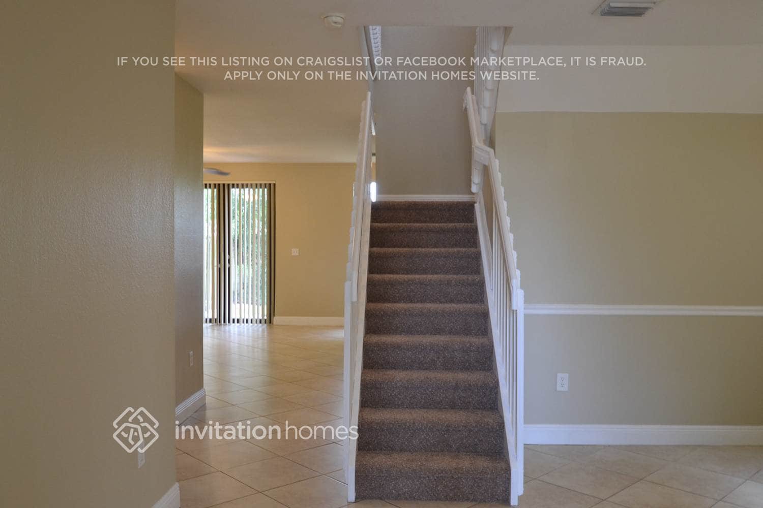 Building Photo - 3720 SW 69th Ave