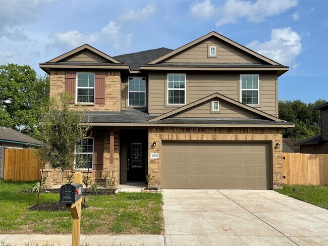 Primary Photo - 5002 Winnipeg Blvd