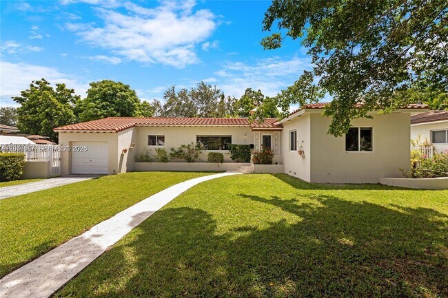 Building Photo - 535 SW 39th Ave
