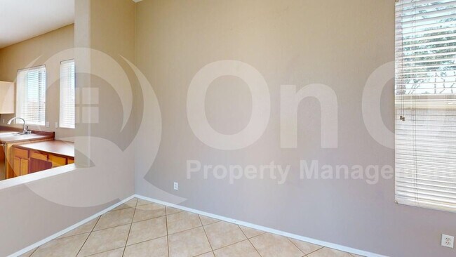 Building Photo - 770 W Cherrywood Dr
