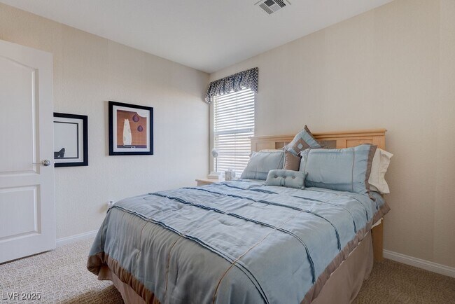 Building Photo - 7765 Floral Fabric Ct