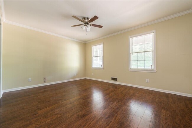 Building Photo - 4140 Gunnin Rd