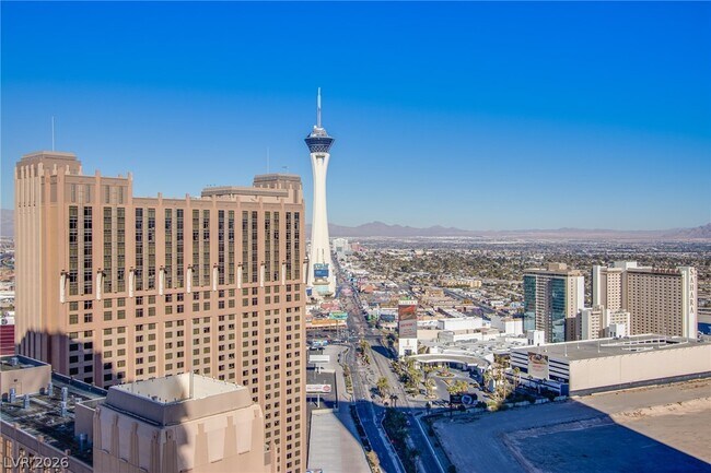 Building Photo - 2700 S Las Vegas Blvd