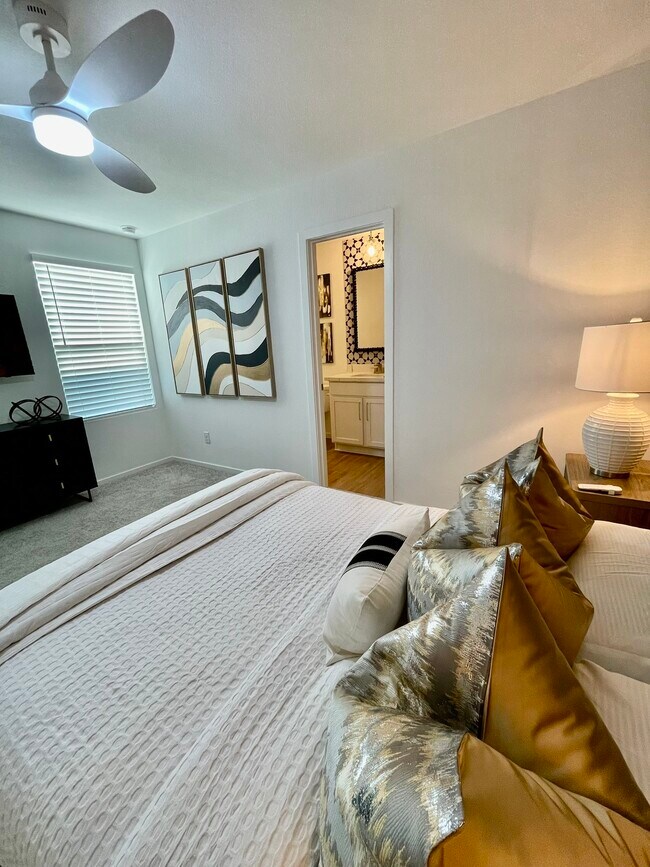 Building Photo - 21431 Carosella Dr