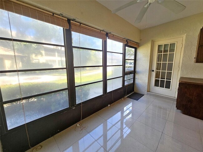 Building Photo - 285 Mission Trl