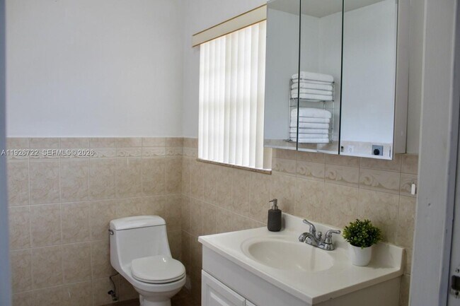 Building Photo - 300 SW 8th St