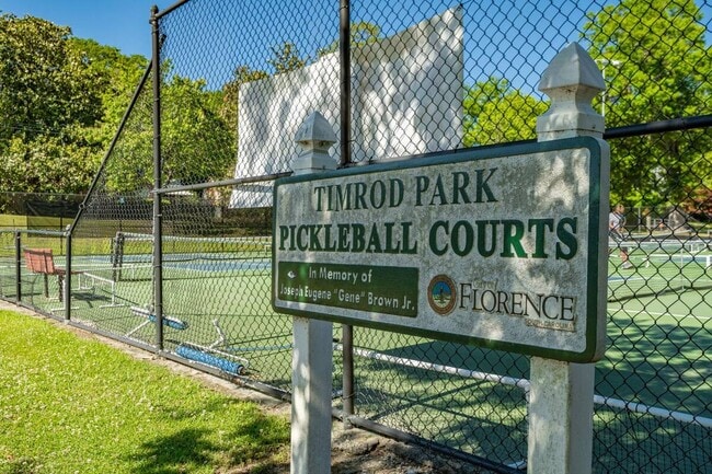 Building Photo - 1400 King Ave