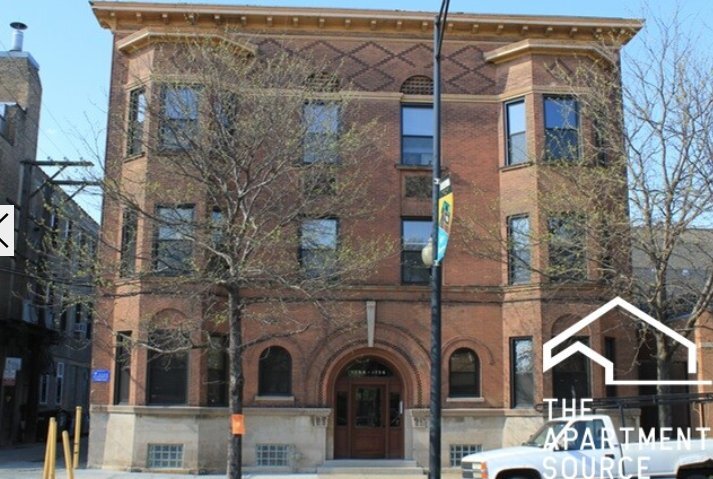 Building Photo - 1758 W Montrose Ave